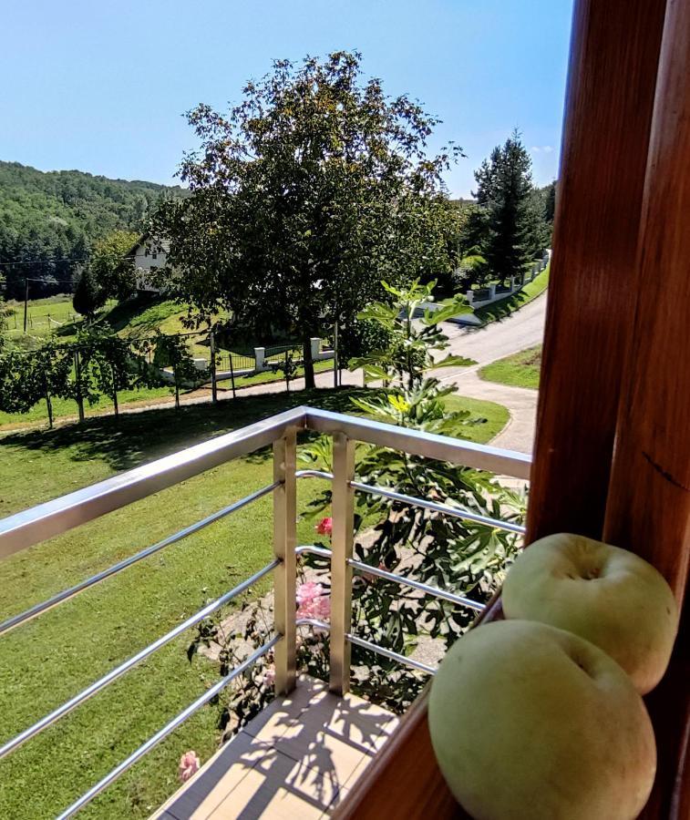 Вилла Kuca Za Odmor "Nedeljko"/ Holliday Hause "Nedeljko" Свети-Мартин-на-Мору Экстерьер фото
